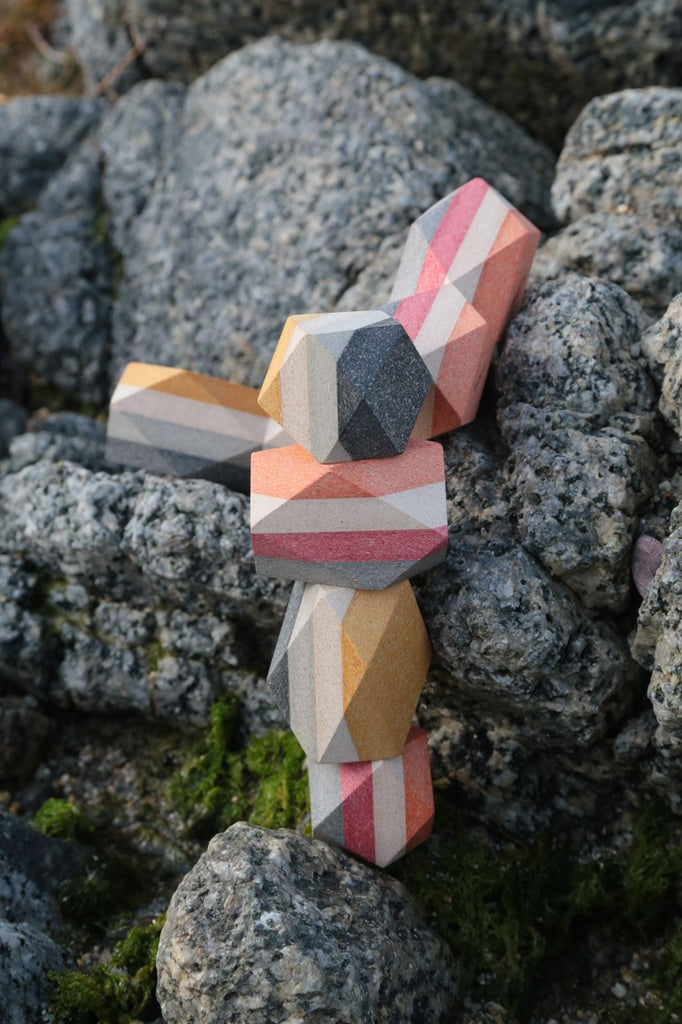 Rocas Apilables y de Composición Visual GEO